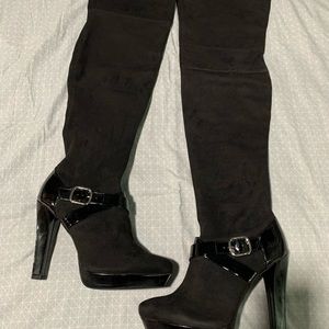 Thigh high Jennifer Lopez Boots